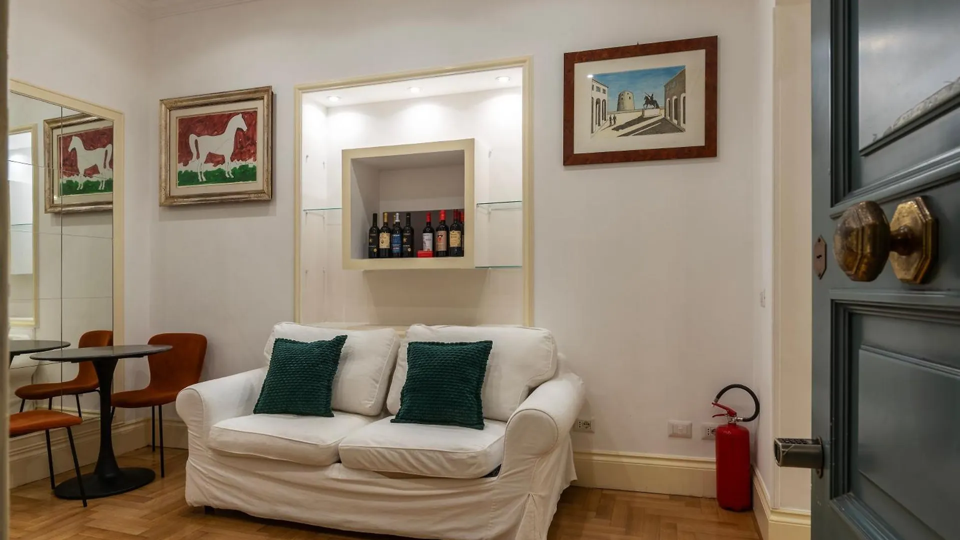 The Mirror Suite Next To Spanish Steps Rome Apartment