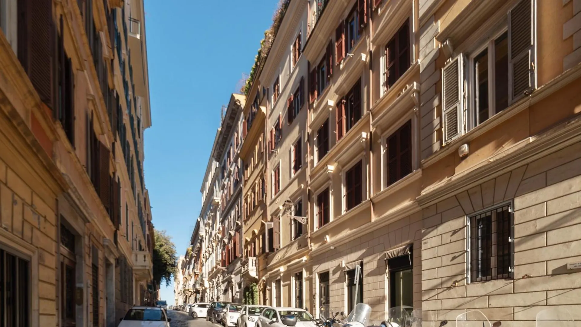 The Mirror Suite Next To Spanish Steps Rome 0*,  Italy